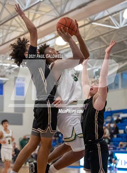 Thumbnail 2 in North Kitsap vs. Timberline (Curtis Winter Classic) photogallery.
