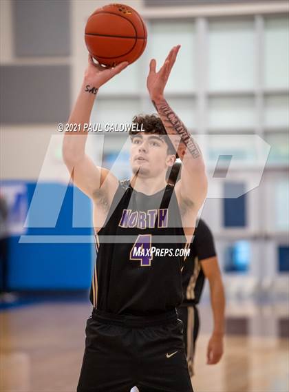 Thumbnail 2 in North Kitsap vs. Timberline (Curtis Winter Classic) photogallery.