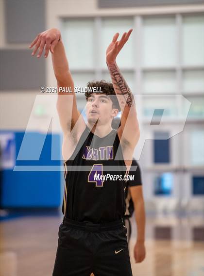 Thumbnail 3 in North Kitsap vs. Timberline (Curtis Winter Classic) photogallery.