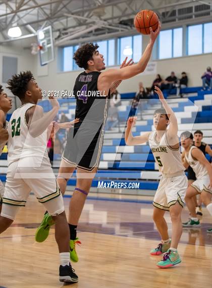 Thumbnail 1 in North Kitsap vs. Timberline (Curtis Winter Classic) photogallery.