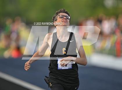 Thumbnail 2 in IHSAA Sectional 17 (800 Meter) photogallery.