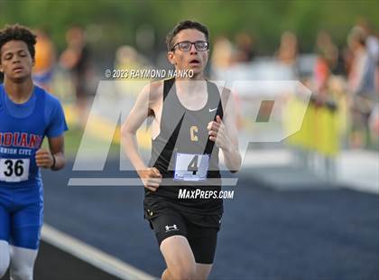Thumbnail 3 in IHSAA Sectional 17 (800 Meter) photogallery.