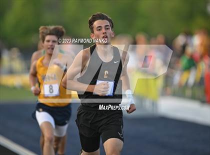 Thumbnail 3 in IHSAA Sectional 17 (800 Meter) photogallery.