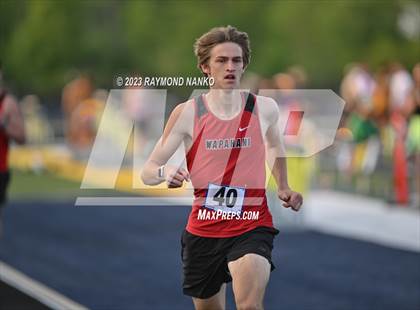 Thumbnail 1 in IHSAA Sectional 17 (800 Meter) photogallery.