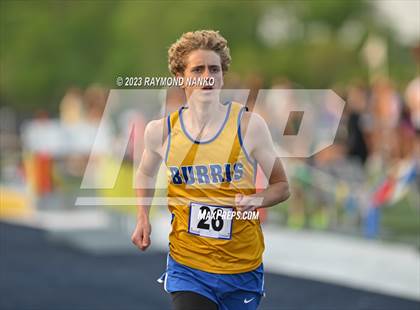 Thumbnail 1 in IHSAA Sectional 17 (800 Meter) photogallery.