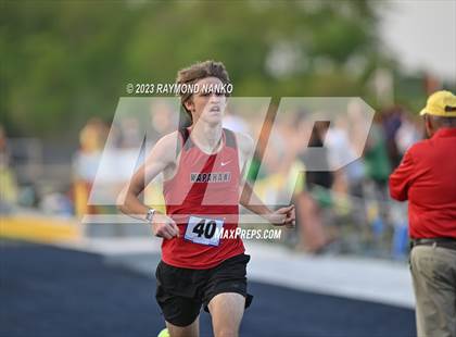 Thumbnail 2 in IHSAA Sectional 17 (800 Meter) photogallery.