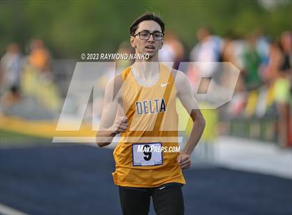 Thumbnail 3 in IHSAA Sectional 17 (800 Meter) photogallery.