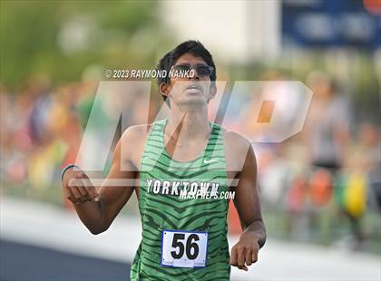 Thumbnail 1 in IHSAA Sectional 17 (800 Meter) photogallery.
