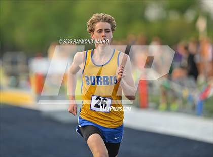 Thumbnail 1 in IHSAA Sectional 17 (800 Meter) photogallery.