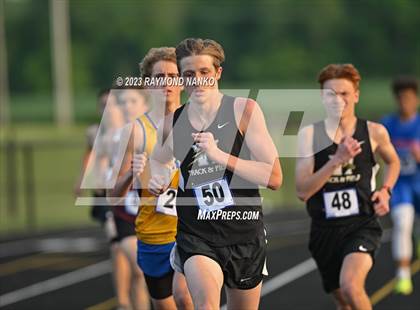 Thumbnail 3 in IHSAA Sectional 17 (800 Meter) photogallery.