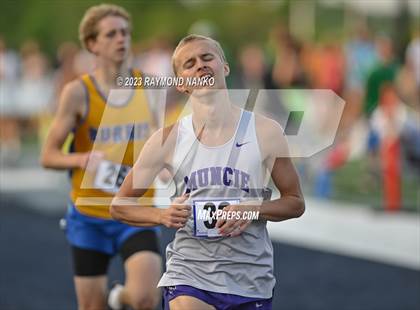 Thumbnail 2 in IHSAA Sectional 17 (800 Meter) photogallery.