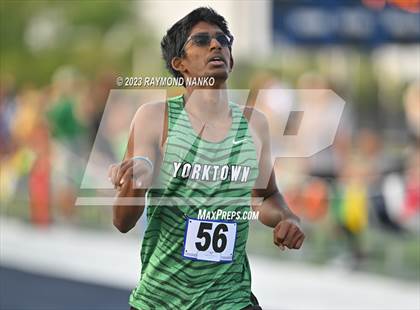 Thumbnail 3 in IHSAA Sectional 17 (800 Meter) photogallery.