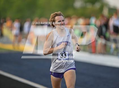 Thumbnail 3 in IHSAA Sectional 17 (800 Meter) photogallery.