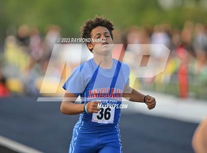 Thumbnail 3 in IHSAA Sectional 17 (800 Meter) photogallery.