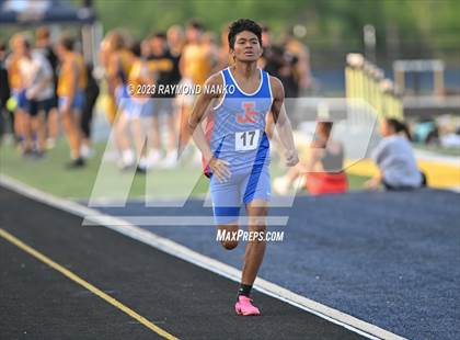 Thumbnail 3 in IHSAA Sectional 17 (800 Meter) photogallery.