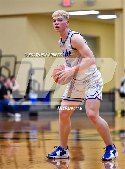 Thumbnail 3 in Lindale vs. Pittsburg (UIL 4A Region 2 Bi-District Playoff) photogallery.