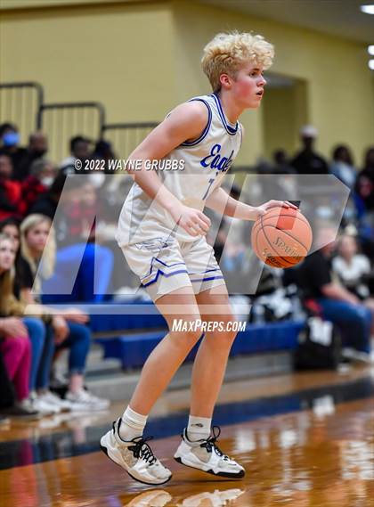Thumbnail 2 in Lindale vs. Pittsburg (UIL 4A Region 2 Bi-District Playoff) photogallery.