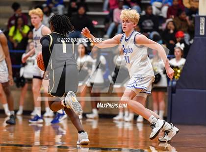Thumbnail 3 in Lindale vs. Pittsburg (UIL 4A Region 2 Bi-District Playoff) photogallery.