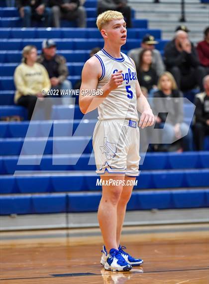 Thumbnail 1 in Lindale vs. Pittsburg (UIL 4A Region 2 Bi-District Playoff) photogallery.