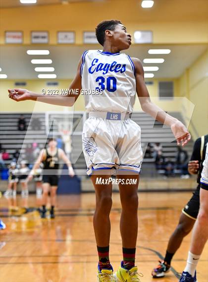 Thumbnail 2 in Lindale vs. Pittsburg (UIL 4A Region 2 Bi-District Playoff) photogallery.