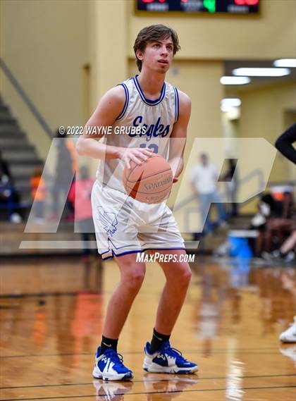 Thumbnail 1 in Lindale vs. Pittsburg (UIL 4A Region 2 Bi-District Playoff) photogallery.