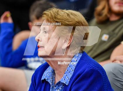 Thumbnail 1 in Lindale vs. Pittsburg (UIL 4A Region 2 Bi-District Playoff) photogallery.