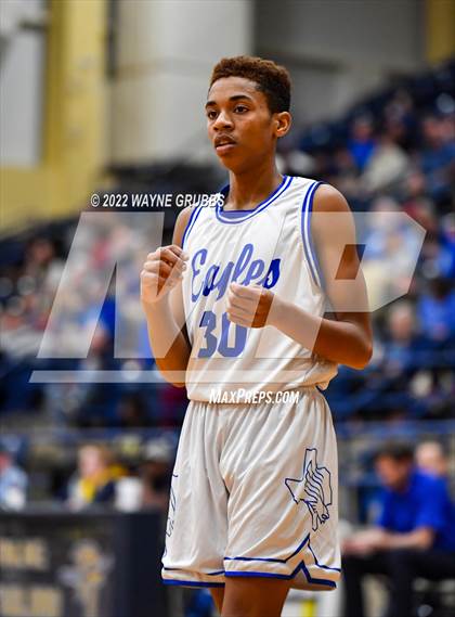 Thumbnail 3 in Lindale vs. Pittsburg (UIL 4A Region 2 Bi-District Playoff) photogallery.
