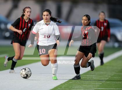 Thumbnail 1 in Greenville vs  Gainesville(Caddo Mills Winter Classic) photogallery.