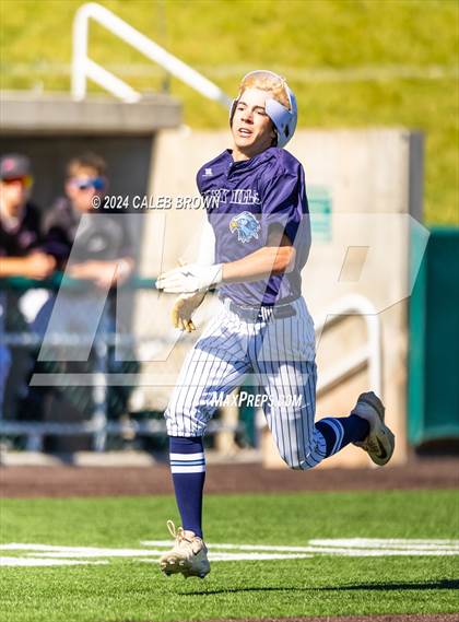 Thumbnail 3 in Maple Mountain vs. Salem Hills (UHSAA 5A Bracket Play) photogallery.