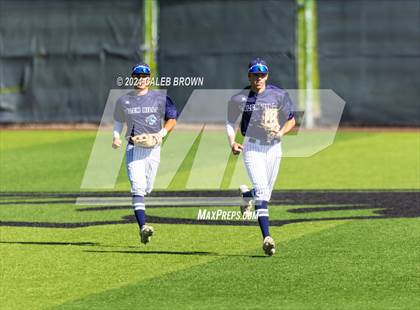 Thumbnail 2 in Maple Mountain vs. Salem Hills (UHSAA 5A Bracket Play) photogallery.