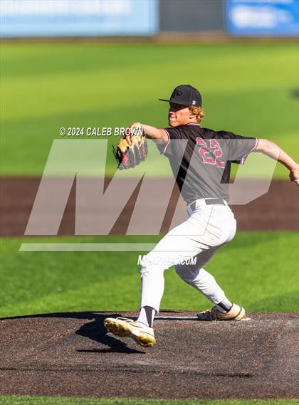 Thumbnail 1 in Maple Mountain vs. Salem Hills (UHSAA 5A Bracket Play) photogallery.