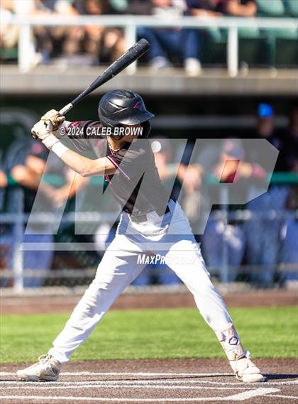 Thumbnail 1 in Maple Mountain vs. Salem Hills (UHSAA 5A Bracket Play) photogallery.