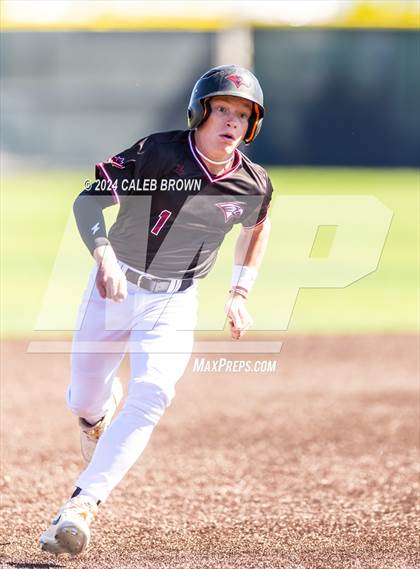 Thumbnail 1 in Maple Mountain vs. Salem Hills (UHSAA 5A Bracket Play) photogallery.