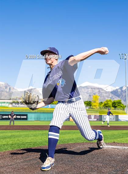 Thumbnail 1 in Maple Mountain vs. Salem Hills (UHSAA 5A Bracket Play) photogallery.