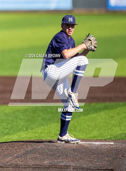 Thumbnail 1 in Maple Mountain vs. Salem Hills (UHSAA 5A Bracket Play) photogallery.