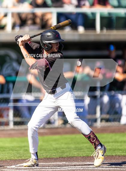 Thumbnail 3 in Maple Mountain vs. Salem Hills (UHSAA 5A Bracket Play) photogallery.