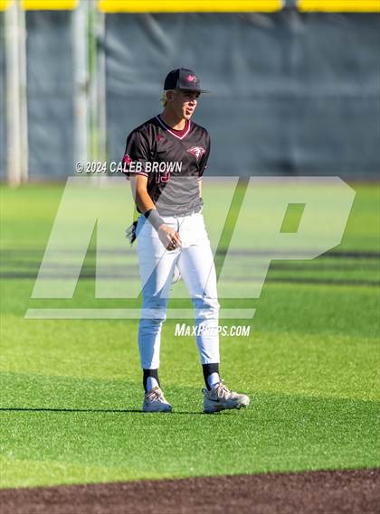 Thumbnail 1 in Maple Mountain vs. Salem Hills (UHSAA 5A Bracket Play) photogallery.