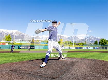 Thumbnail 2 in Maple Mountain vs. Salem Hills (UHSAA 5A Bracket Play) photogallery.
