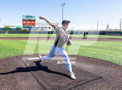 Thumbnail 1 in Maple Mountain vs. Salem Hills (UHSAA 5A Bracket Play) photogallery.