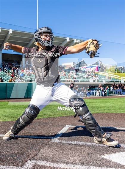 Thumbnail 3 in Maple Mountain vs. Salem Hills (UHSAA 5A Bracket Play) photogallery.