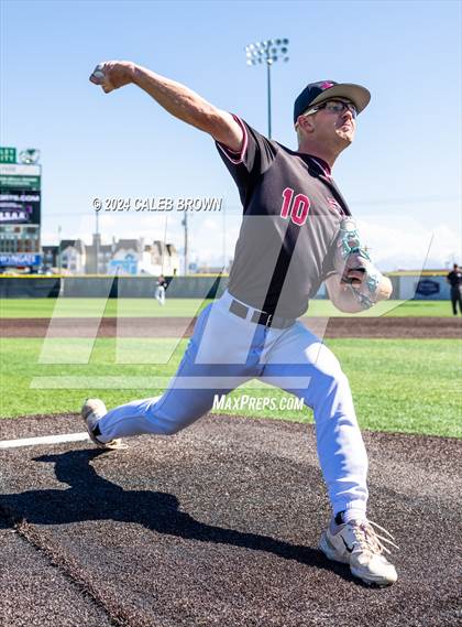 Thumbnail 3 in Maple Mountain vs. Salem Hills (UHSAA 5A Bracket Play) photogallery.