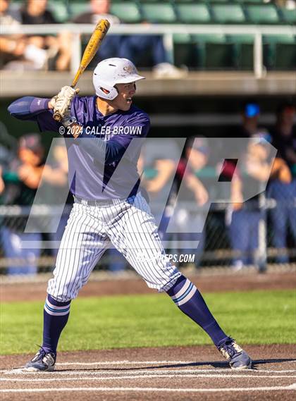 Thumbnail 2 in Maple Mountain vs. Salem Hills (UHSAA 5A Bracket Play) photogallery.