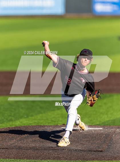 Thumbnail 3 in Maple Mountain vs. Salem Hills (UHSAA 5A Bracket Play) photogallery.