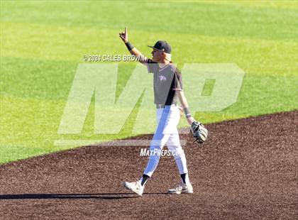 Thumbnail 1 in Maple Mountain vs. Salem Hills (UHSAA 5A Bracket Play) photogallery.