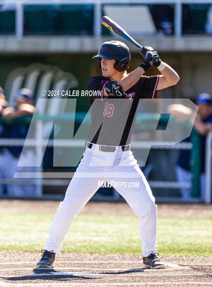 Thumbnail 1 in Maple Mountain vs. Salem Hills (UHSAA 5A Bracket Play) photogallery.