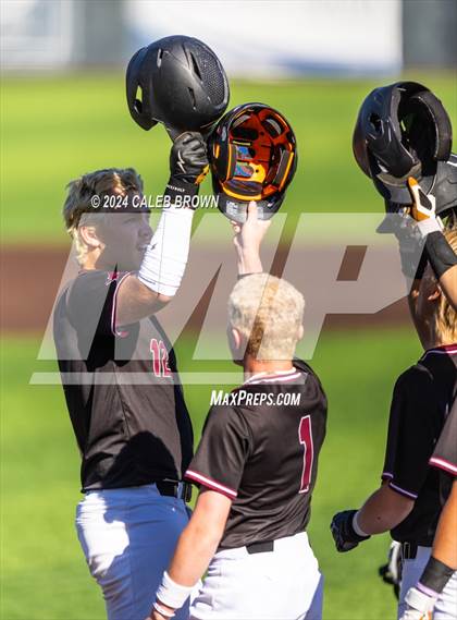 Thumbnail 1 in Maple Mountain vs. Salem Hills (UHSAA 5A Bracket Play) photogallery.