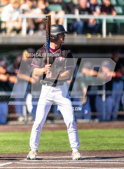 Thumbnail 1 in Maple Mountain vs. Salem Hills (UHSAA 5A Bracket Play) photogallery.