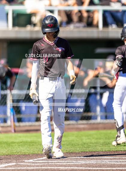 Thumbnail 2 in Maple Mountain vs. Salem Hills (UHSAA 5A Bracket Play) photogallery.