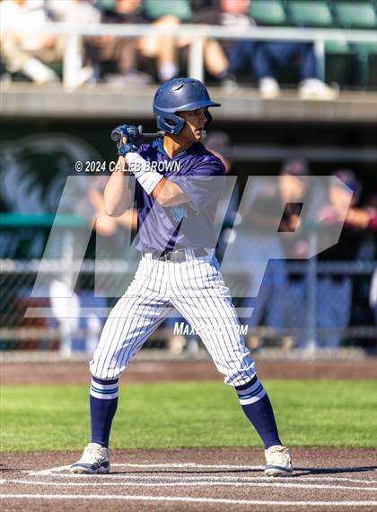 Thumbnail 1 in Maple Mountain vs. Salem Hills (UHSAA 5A Bracket Play) photogallery.