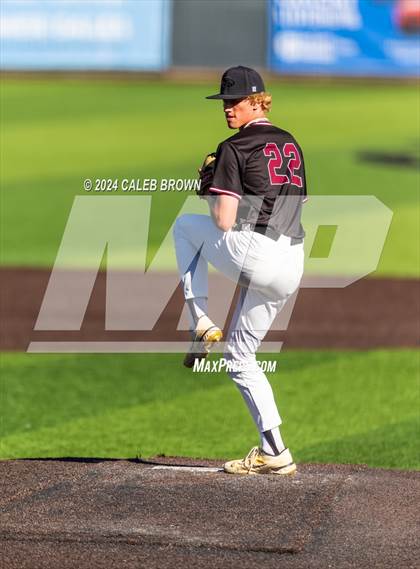 Thumbnail 3 in Maple Mountain vs. Salem Hills (UHSAA 5A Bracket Play) photogallery.